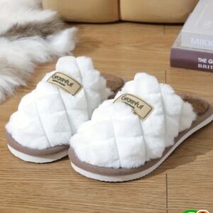 High Quality Plush Slippers Womens Size 8.5 - 9